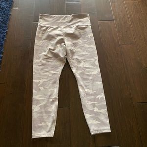 Athleta Elation 7/8 Tight Camo NEW Sz L